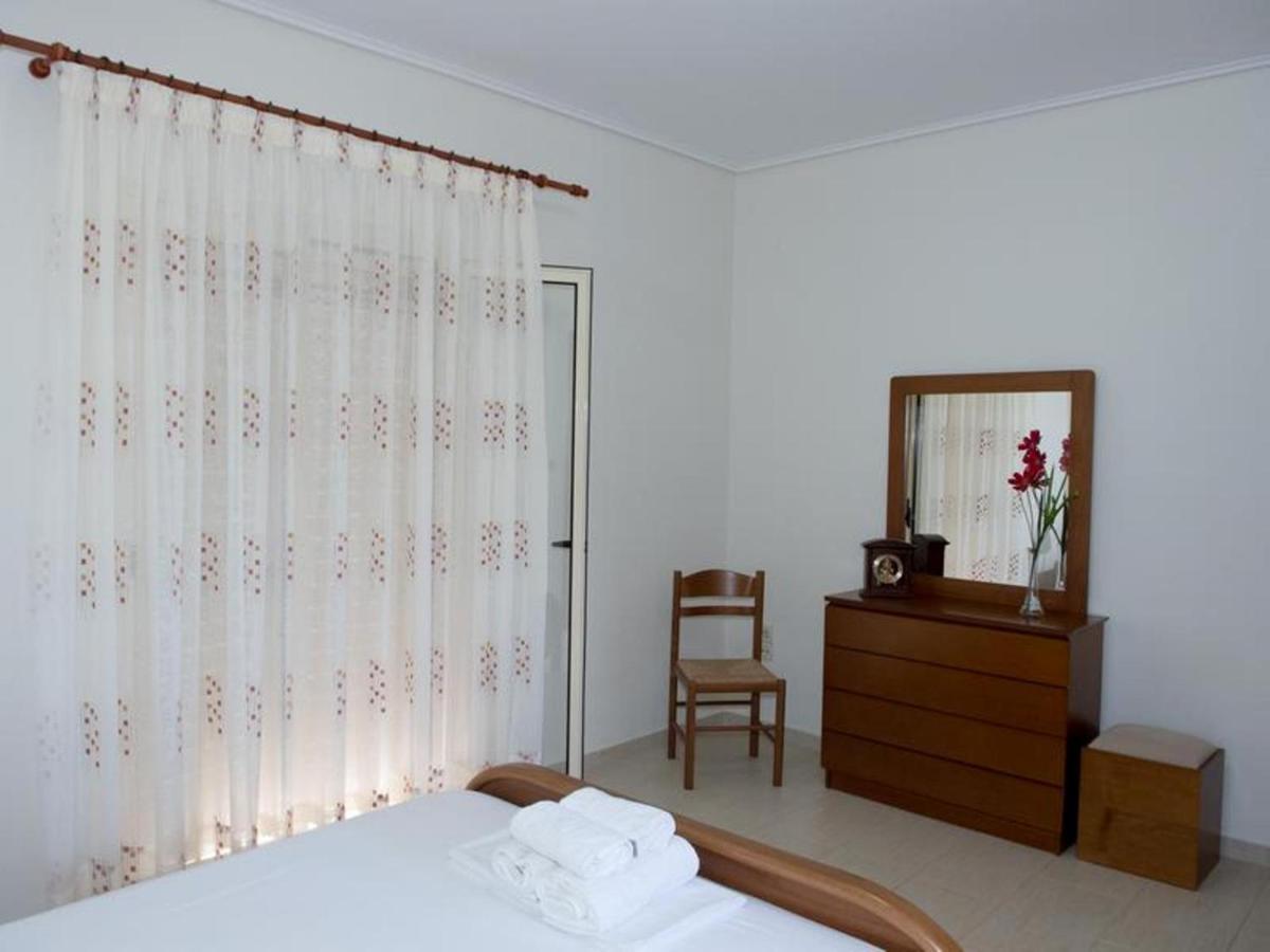 Manoleas Villas - Apartment 3 Stoúpa エクステリア 写真